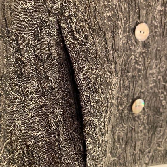 Chico’s Gorgeous Three Button Blazer-Patterned - Picture 4 of 6